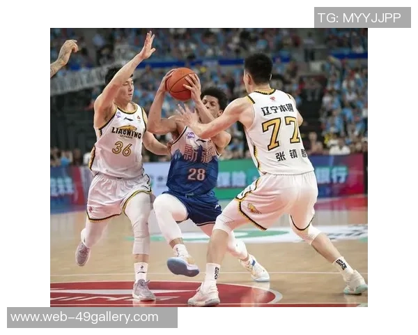 2018年CBA季后赛广厦队与新疆队激战正酣精彩瞬间回顾与分析